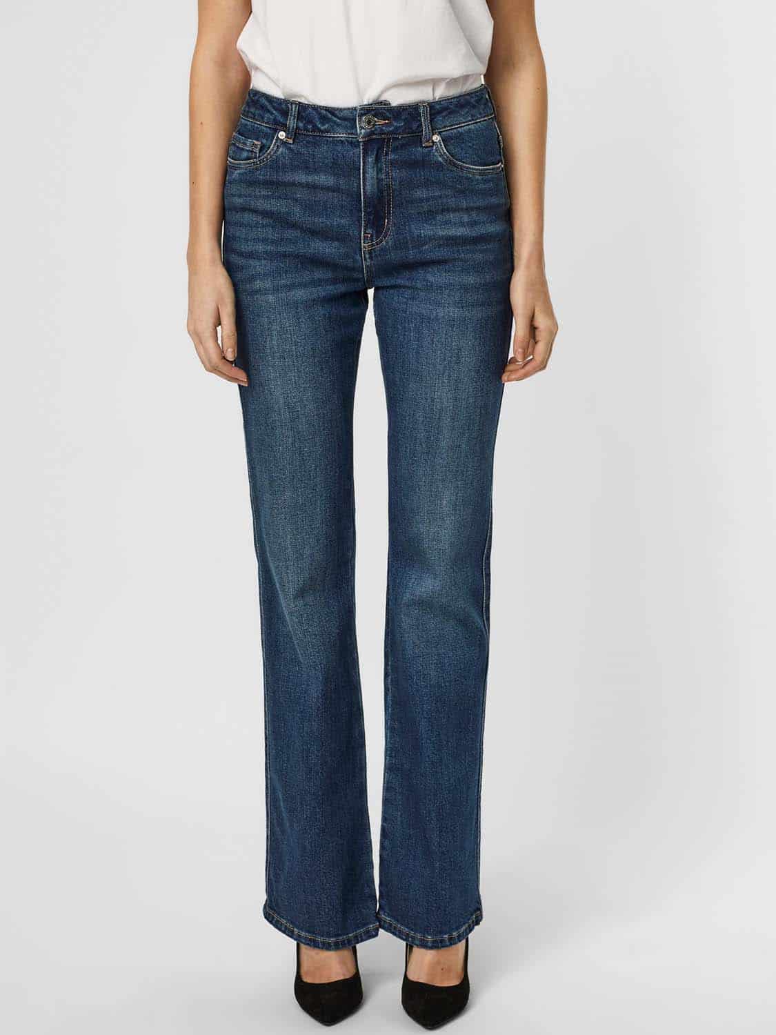 perfect 90s flared jeans Saga Vero Moda